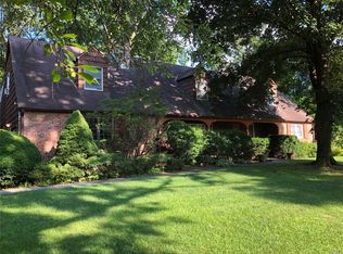 86 Harbor Acres Rd, Sands Pt, NY 11050