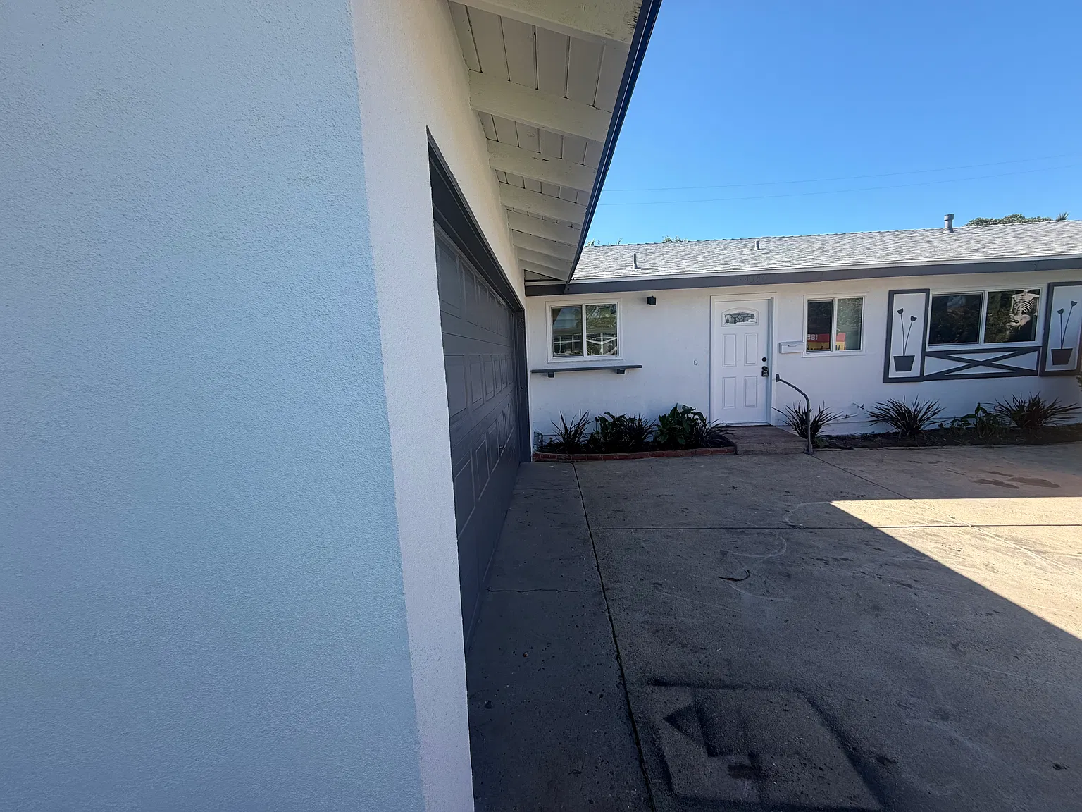 4 bed, 1.5 bath, 1248 sqft, $3,500 — Photo 3