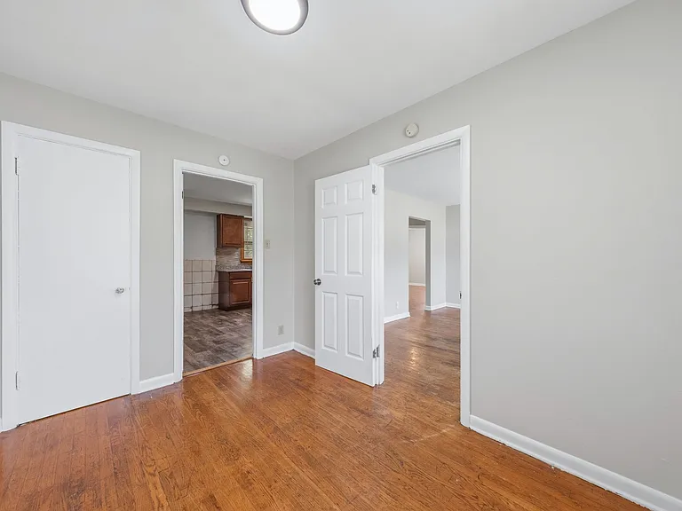 8515 Jenny Dr — Photo 35
