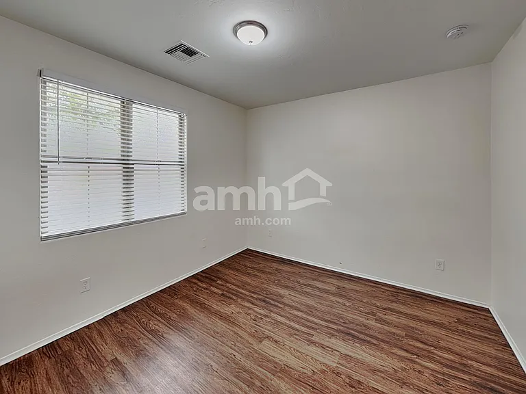 12659 N Maize Dr — Photo 16