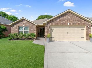 5222 Park View Dr, Willis, TX 77318