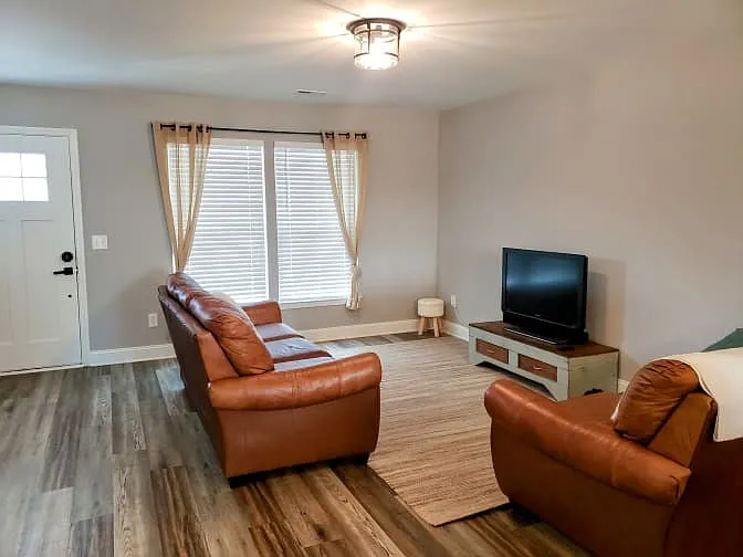 211 Chesley Dr — Photo 5