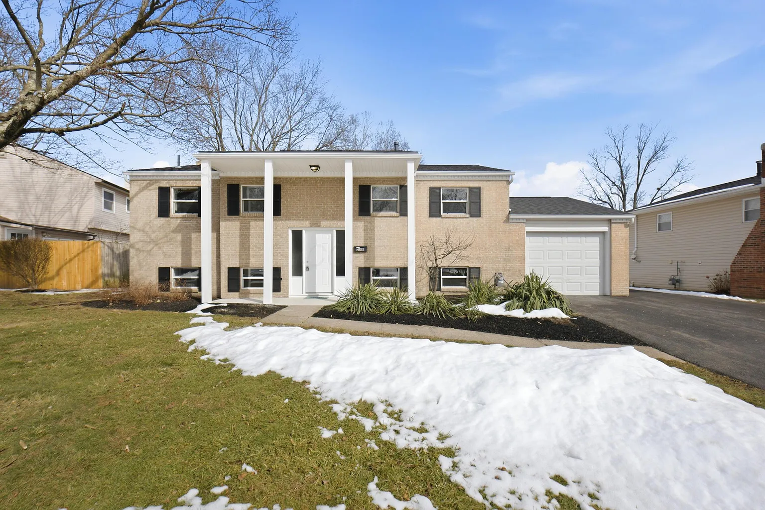 258 Rocky Fork Dr S photo 1