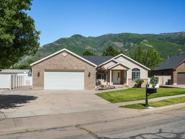 7830 S Cedar Loop Dr E, Ogden, UT 84405