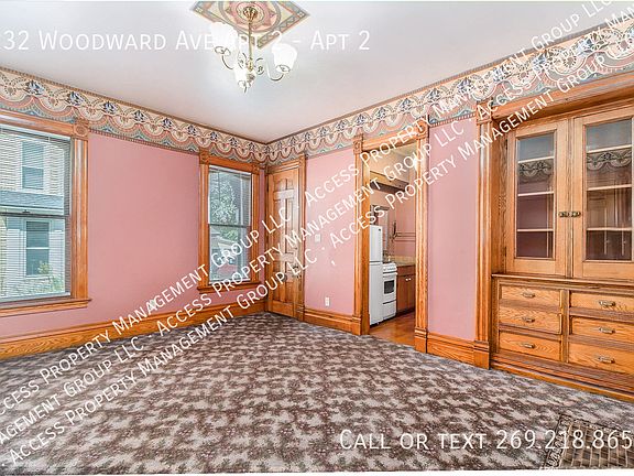 4th image of 232 Woodward Ave APT 2