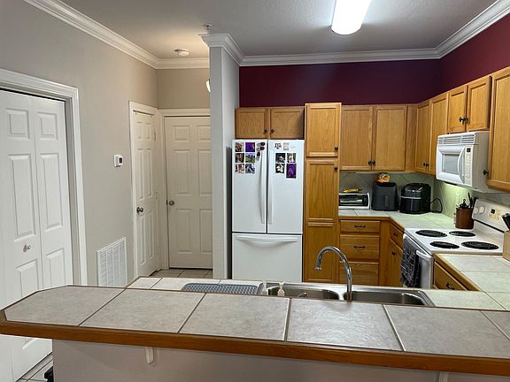 4th image of 801 Luther St W Unit 904