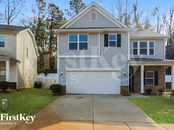 9512 Blue Knoll Ct, Charlotte, NC 28215