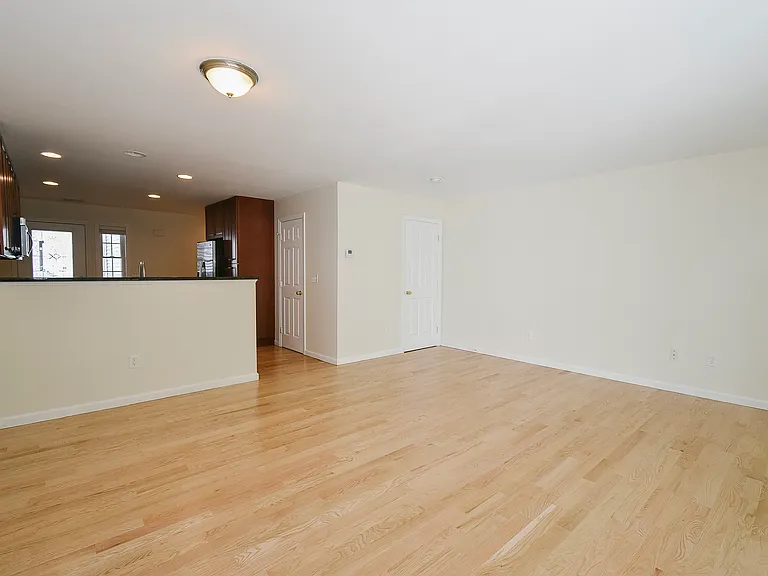2118 Meriden Waterbury Tpke #16 — Photo 13