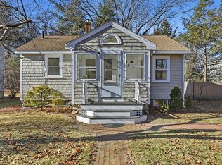 32 Bolton St, Concord, MA 01742