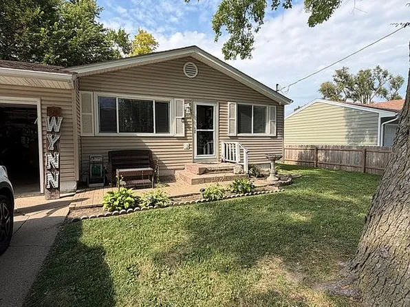 1204 28th Ave, Council Bluffs, IA 51501
