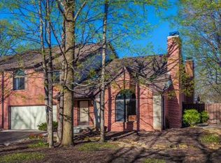 9306 Golden Woods Dr, Indianapolis, IN