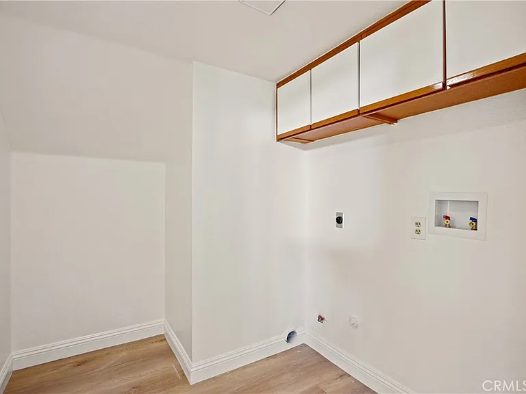 24832 Barclay Ln — Photo 15