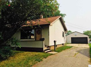 1639 Merryview Ln, Hibbing, MN 55746