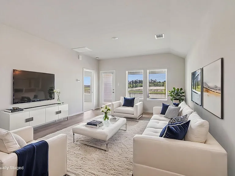 416 Sunrise Ranch Dr — Photo 2