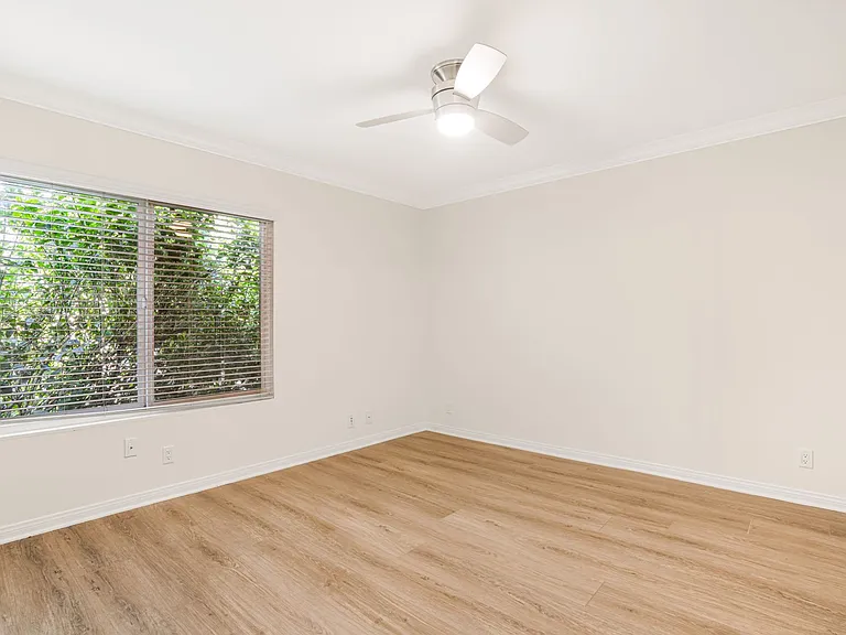 1832 S Bundy Dr #1838 — Photo 11