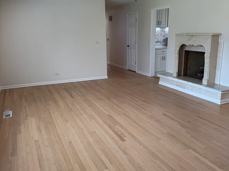7450 Webster St — Photo 2