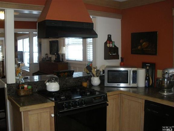 5th image of 327 Calle Del Monte