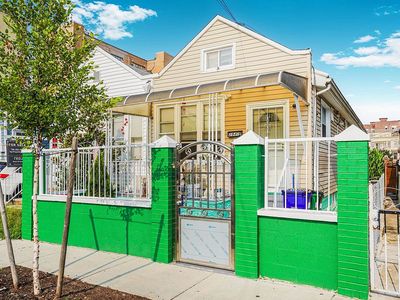 2840 Brighton 4 St, Brooklyn, NY, 11235