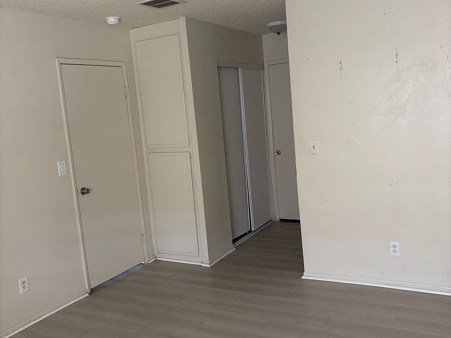 1 bed, 950 sqft, $1,395 — Photo 4