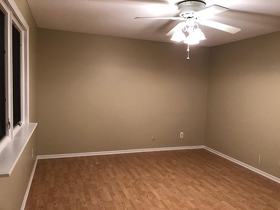 5th image of 17158 Ventura Dr