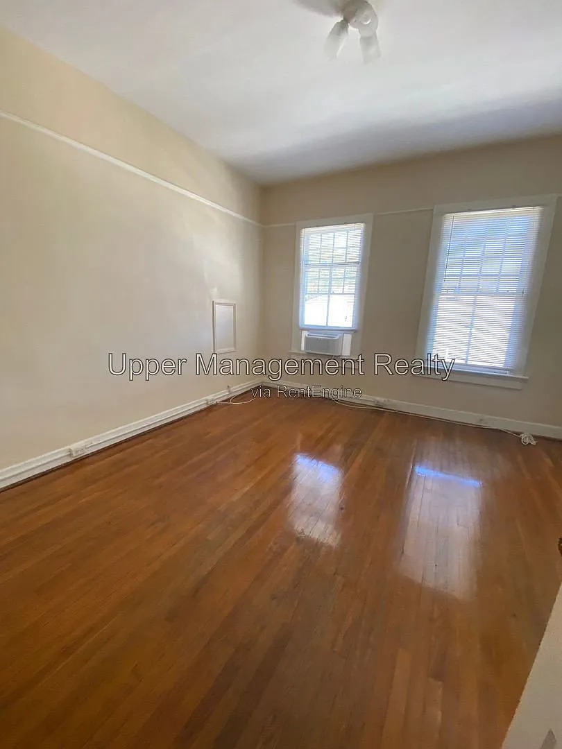 2 bed, 1.0 bath, 750 sqft, $2,000 — Photo 4