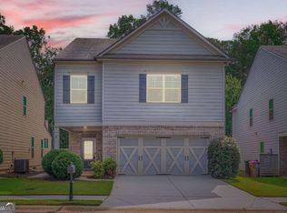 5586 Apple Grove Rd, Buford, GA 30519