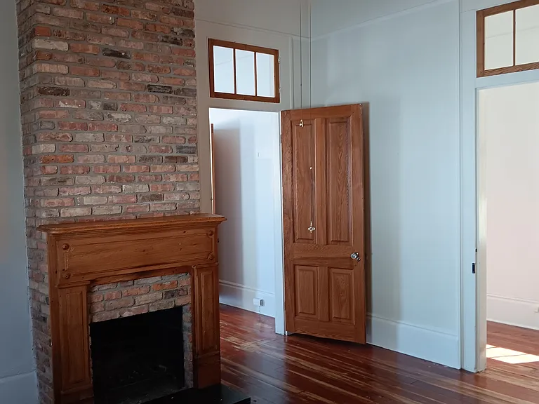 220 Amelia St — Photo 10