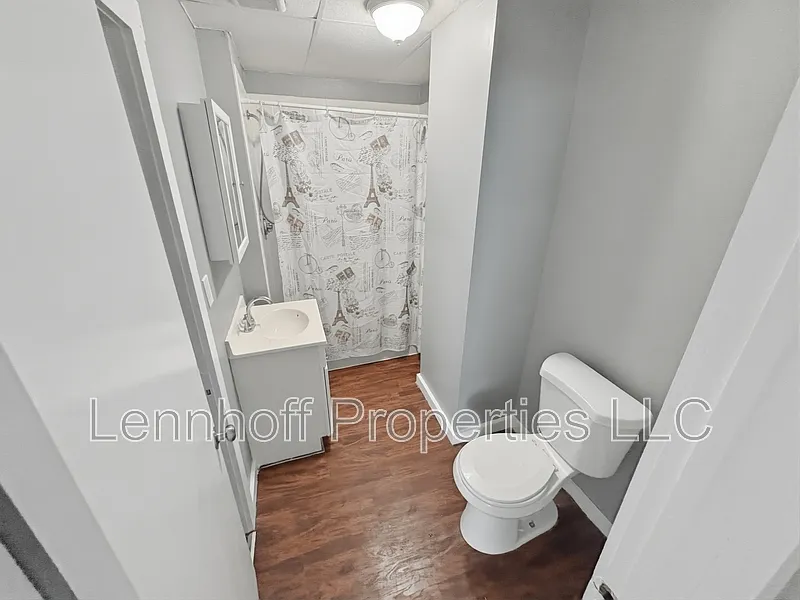 3 bed, 1.0 bath, $2,195 — Photo 4