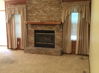 2225 S Fort Ave, Springfield, MO 65807