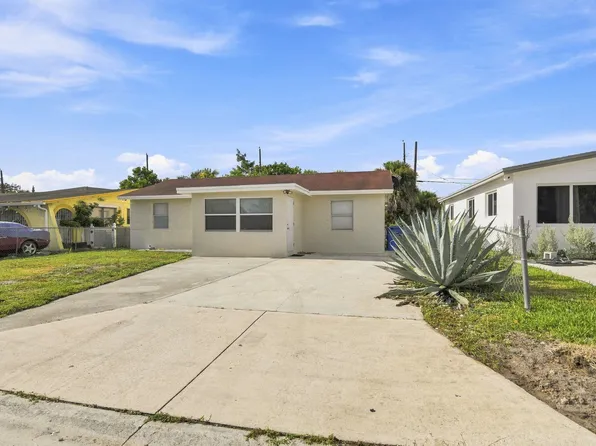 1217 W 32nd Street, Riviera Beach, FL 33404