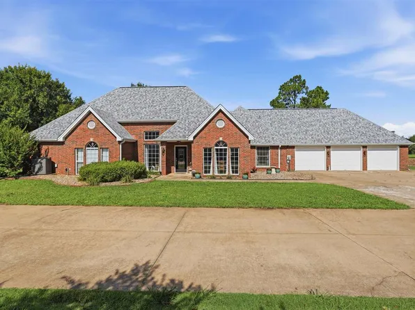 1502 N 8th St, Perry, OK 73077