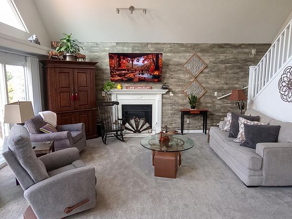 4th image of 5228 Winchester Way