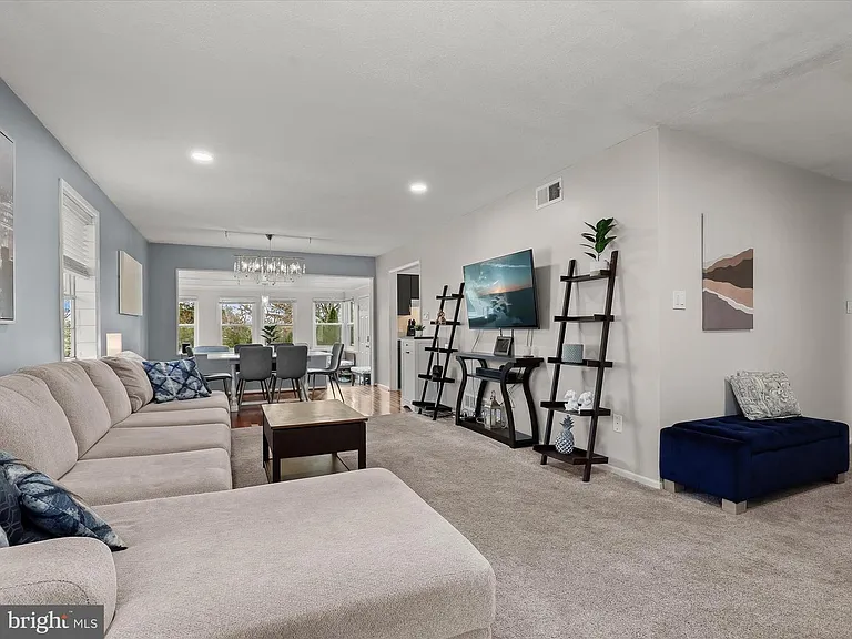 51 E Timonium Rd — Photo 20