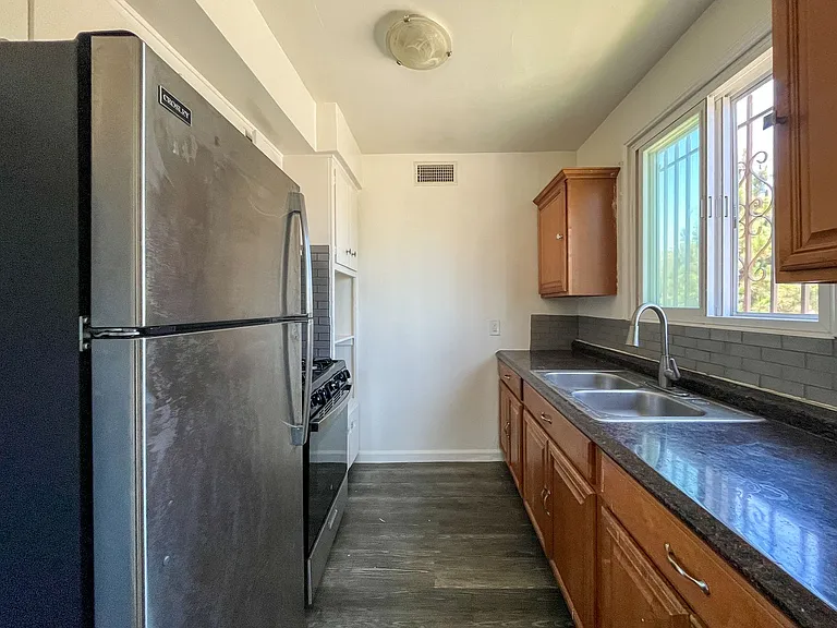 3401 W 84th Pl — Photo 10
