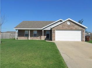 1324 Hackberry Pl, Elkins, AR 72727