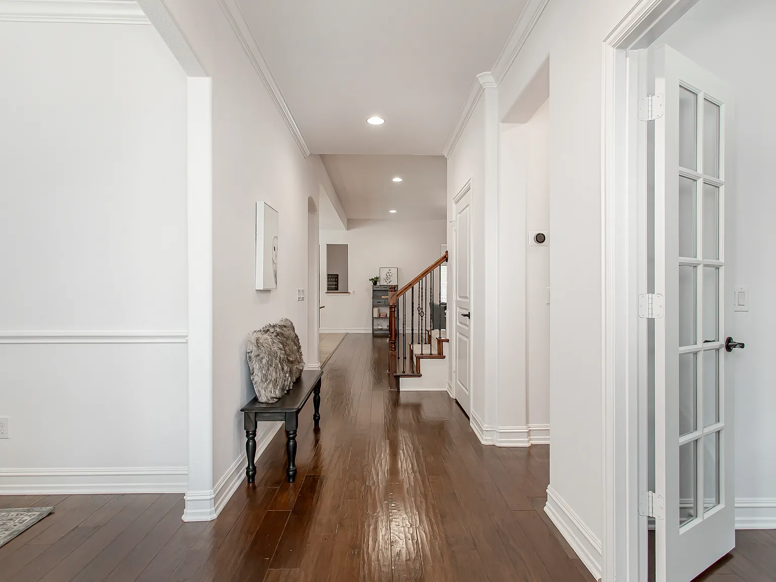 3 bed, 3015 sqft, $3,300 — Photo 3