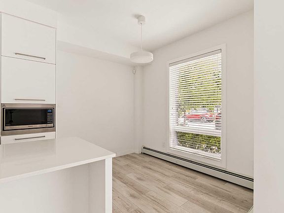 5th image of 3125 39th St NW Unit 110