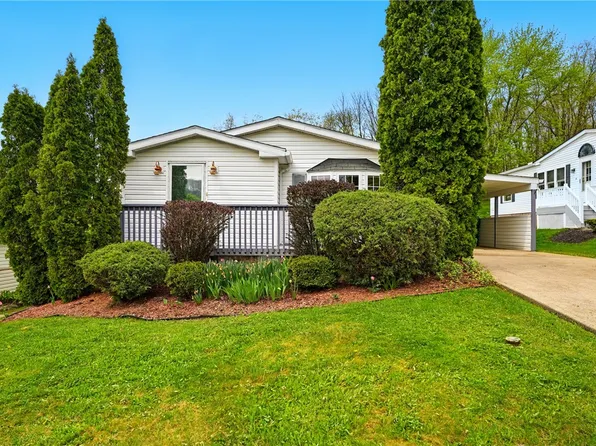 127 Rock Lake Dr, Zelienople, PA 16063