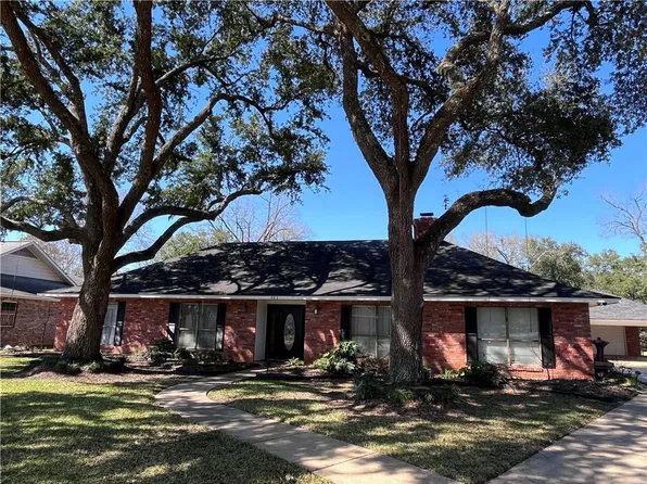 403 Hartwood Dr, Alexandria, LA 71303