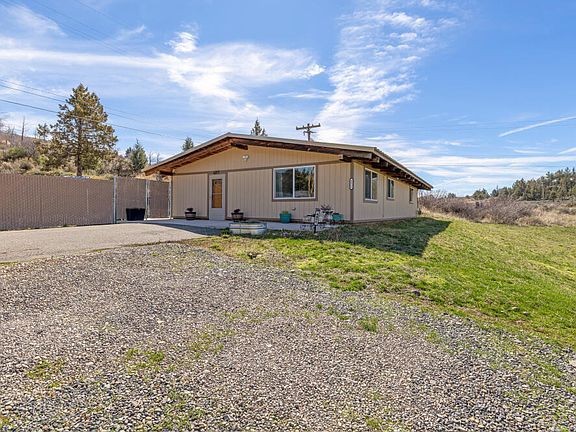 3rd image of 4811 Wocus Rd