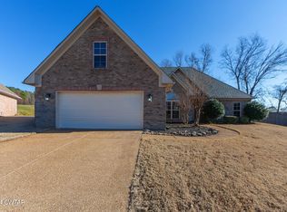 16 Golden Oak Cv, Jackson, TN 38305