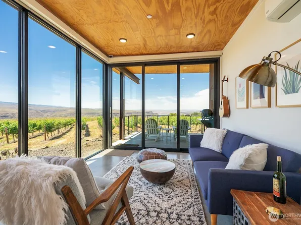 23648 Cliffe Pointe Road NW #10C, Quincy, WA 98848