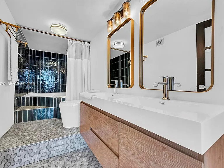 600 Three Islands Blvd #1615 — Photo 17