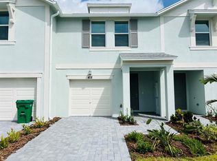 418 Salisbury Cir, Fort Pierce, FL 34982