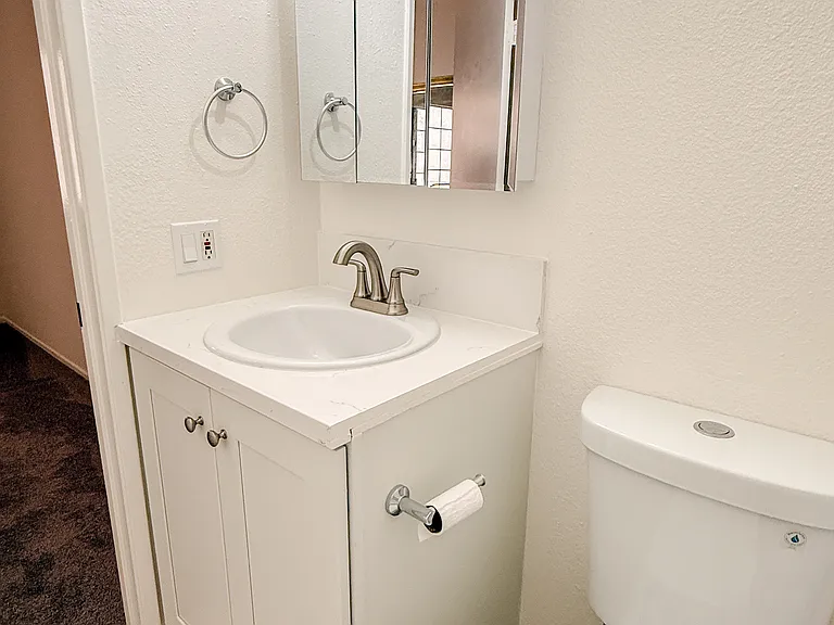 4334 Laurel Canyon Blvd #1 — Photo 10