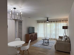 1195 Clam Ct APT 202, Naples, FL 34102