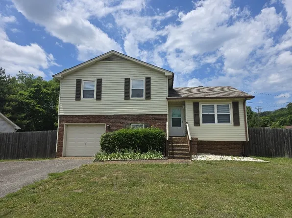 135 Grenadier Dr, Franklin, TN 37064