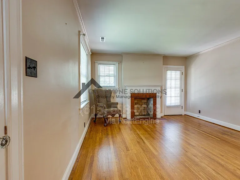 715 Hillsboro Rd — Photo 17