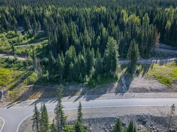 2 McGillivray Lake Dr, Sun Peaks, BC V0E 5N0