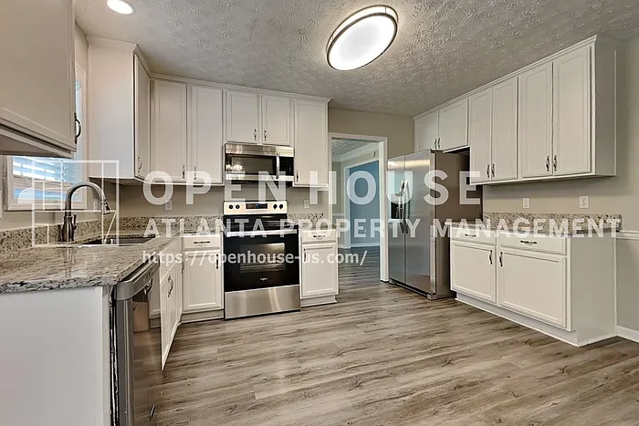 1210 Webb Farm Ln — Photo 8